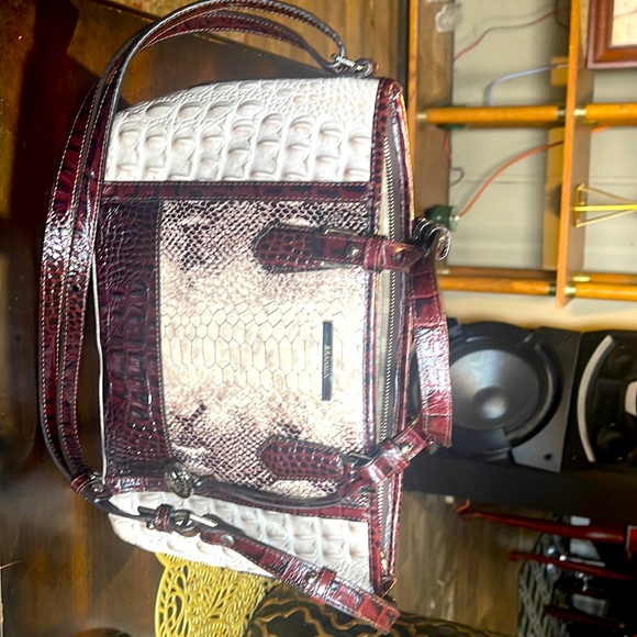 Brahmin Handbags - Brahmin snake skin purse. Medium size